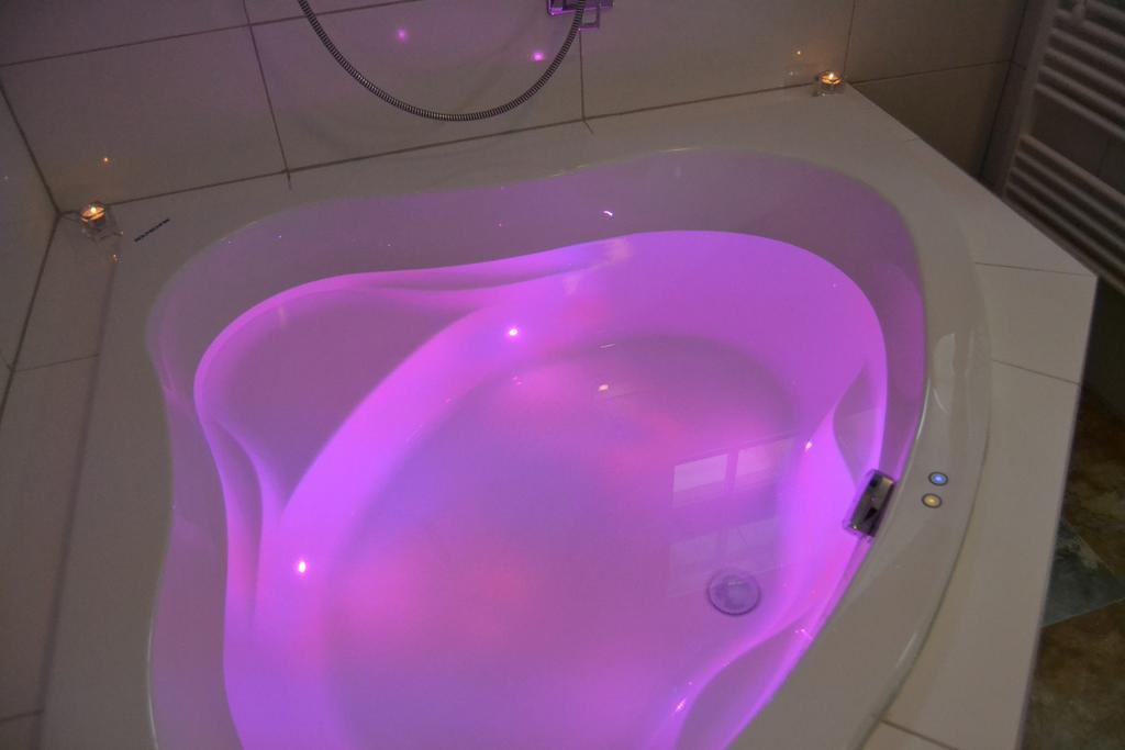 Wellness Hotel Sauna มาลา โมราฟกา ห้อง รูปภาพ